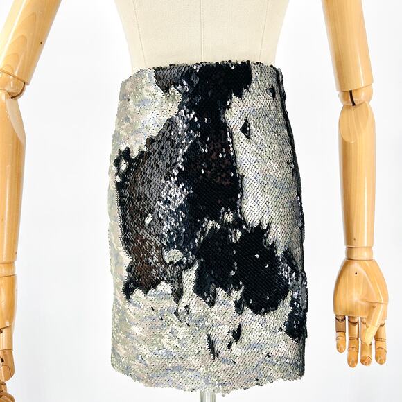 Free People FP One Silver Black Reversible Sequin Mini Skirt - Picture 2 of 6